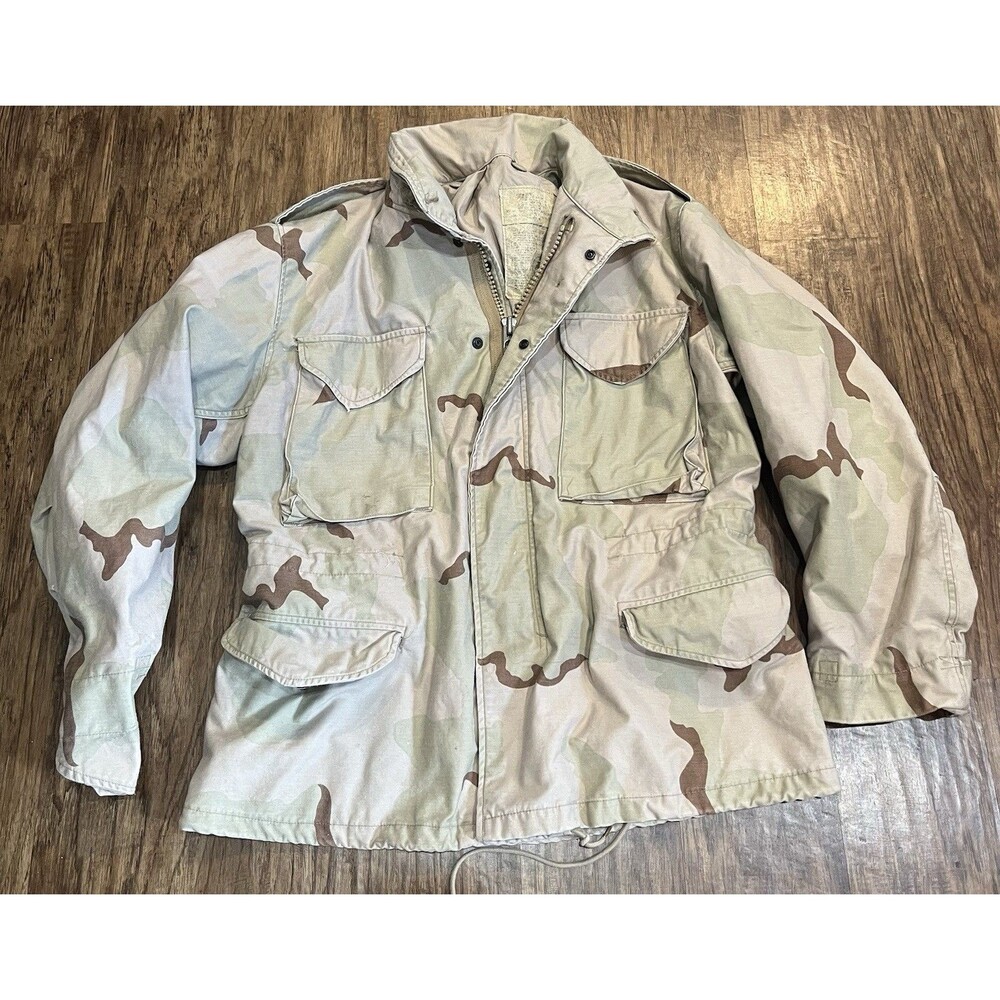 Vintage US Military M65 3 Color Desert Camo Field Jacket Medium Short 90s